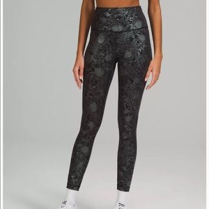 Lululemon Wunder Train HR Tight 25" High Rise Leggings Black & Iridescent *Foil
